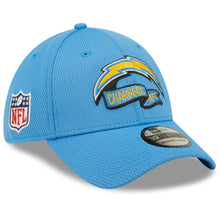 Load image into Gallery viewer, (Youth) Los Angeles Chargers New Era NFL 39THIRTY 3930 Kid Flexfit Coach Cap Hat Sky Blue Crown/Visor Glisten Team Color Logo (2022 Sideline)