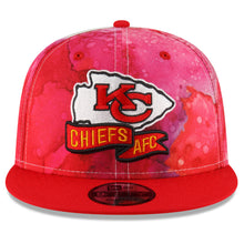 Load image into Gallery viewer, Kansas City Chiefs New Era NFL 9FIFTY 950 Snapback Cap Hat Red/White Crown Red Visor Team Color Logo (2022 Sideline Ink)