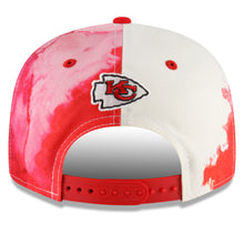 Load image into Gallery viewer, Kansas City Chiefs New Era NFL 9FIFTY 950 Snapback Cap Hat Red/White Crown Red Visor Team Color Logo (2022 Sideline Ink)