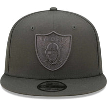 Load image into Gallery viewer, Las Vegas Raiders New Era 9FIFTY 950 Snapback Cap Hat Dark Gray Crown/Visor Dark Gray Logo Gray UV