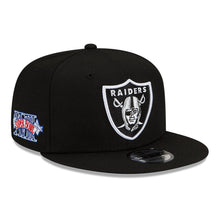 Load image into Gallery viewer, Las Vegas Raiders New Era 9FIFTY 950 Snapback Cap Hat Black Crown/Visor Team Color Logo 2018 Super Bowl Side Patch Gray UV