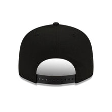 Load image into Gallery viewer, Las Vegas Raiders New Era 9FIFTY 950 Snapback Cap Hat Black Crown/Visor Team Color Logo 2018 Super Bowl Side Patch Gray UV