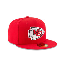 Load image into Gallery viewer, Kansas City Chiefs New Era NFL 59FIFTY 5950 Fitted Sideline Cap Hat Red Crown/Visor Team Color Logo