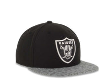 Load image into Gallery viewer, Oakland Raiders New Era 59FIFTY 5950 Fitted Cap Hat Black Crown Gray Reflective Visor Team Color Logo