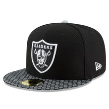 Load image into Gallery viewer, Oakland RAIDERS New Era 59FIFTY 5950 Kid Fitted 2017 Sideline Cap Hat Black Crown Black/White Visor Team Color Logo