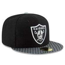 Load image into Gallery viewer, Oakland RAIDERS New Era 59FIFTY 5950 Kid Fitted 2017 Sideline Cap Hat Black Crown Black/White Visor Team Color Logo