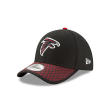 Load image into Gallery viewer, Atlanta Falcons New Era NFL 39THIRTY 3930 Flexfit Cap Hat Black Crown Red/Black Visor Team Color Logo (2017 Sideline)