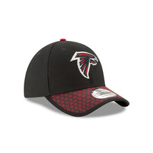 Load image into Gallery viewer, Atlanta Falcons New Era NFL 39THIRTY 3930 Flexfit Cap Hat Black Crown Red/Black Visor Team Color Logo (2017 Sideline)