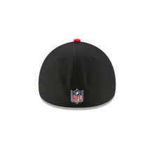 Load image into Gallery viewer, Atlanta Falcons New Era NFL 39THIRTY 3930 Flexfit Cap Hat Black Crown Red/Black Visor Team Color Logo (2017 Sideline)