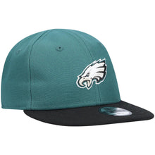 Load image into Gallery viewer, (Infant) Philadelphia Eagles New Era NFL 9FIFTY 950 Snapback Cap Hat Green Crown Black Visor Team Color Logo (My 1st First)
