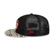 Load image into Gallery viewer, San Francisco 49ers New Era NFL 9FIFTY 950 Snapback 2021 Salute To Service Cap Hat Mesh Black Crown Camo Visor Patch Logo