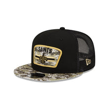 Load image into Gallery viewer, New Orleans Saints New Era NFL 9FIFTY 950 Snapback 2021 Salute To Service Cap Hat Mesh Black Crown Camo Visor Patch Logo