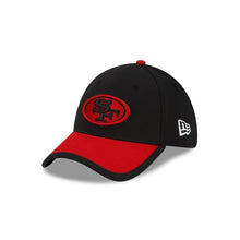 Load image into Gallery viewer, (Youth) San Francisco 49ers New Era 39THIRTY 3930 Flexfit Sideline 2015 Cap Hat Black Crown Red Visor Black/Red Logo Kid