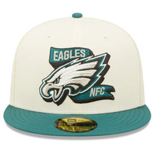 Load image into Gallery viewer, Philadelphia Eagles New Era NFL 59FIFTY 5950 Fitted Cap Hat Cream Crown Green Visor Team Color Logo (2022 Sideline)