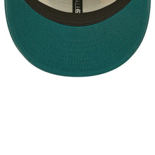 Load image into Gallery viewer, Philadelphia Eagles New Era NFL 59FIFTY 5950 Fitted Cap Hat Cream Crown Green Visor Team Color Logo (2022 Sideline)