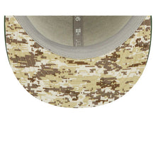 Load image into Gallery viewer, Green Bay Packers New Era NFL 9FIFTY 950 Snapback Cap Hat Black Crown Green Visor Camo Logo (2022 Salute To Service)