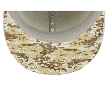 Load image into Gallery viewer, Las Vegas Raiders New Era 9FIFTY 950 Snapback Cap Hat Black Crown Gray Visor Camo Logo (2022 Salute To Service)