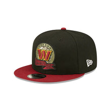 Load image into Gallery viewer, Washington Commanders New Era 9FIFTY 950 Snapback Cap Hat Black Crown Cardinal Visor Camo Logo (2022 Salute To Service)