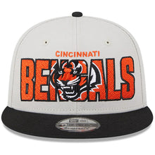 Load image into Gallery viewer, Cincinnati Bengals New Era NFL 9FIFTY 950 Snapback Cap Hat Stone Crown Black Visor Team Color Logo (2023 Draft On Stage)
