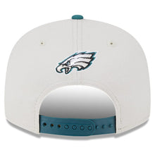 Load image into Gallery viewer, Philadelphia Eagles New Era NFL 9FIFTY 950 Snapback Cap Hat Stone Crown Green Visor Team Color Logo (2023 Draft On Stage)