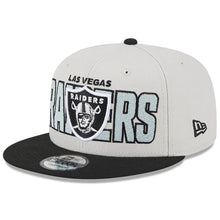 Load image into Gallery viewer, Las Vegas Raiders New Era 9FIFTY 950 Snapback Cap Hat Stone Crown Black Visor Team Color Logo (2023 Draft On Stage)