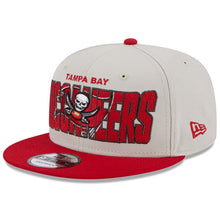 Load image into Gallery viewer, Tampa Bay Buccaneers New Era NFL 9FIFTY 950 Snapback Cap Hat Stone Crown Red Visor Team Color Logo (2023 Draft On Stage)