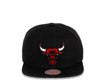 Load image into Gallery viewer, Chicago Bulls Mitchell & Ness NBA Snapback Cap Hat Black Crown/Visor Team Color Logo