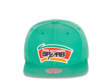 Load image into Gallery viewer, San Antonio Spurs Mitchell & Ness NBA Snapback Cap Hat Teal Crown/Visor Team Color HWC Logo