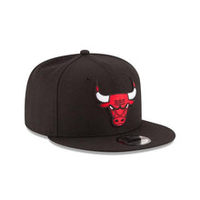 Load image into Gallery viewer, Chicago Bulls New Era NBA 9Fifty 950 Snapback Cap Hat Black Crown/Visor Team Color Logo