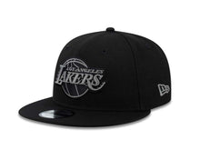 Load image into Gallery viewer, Los Angeles Lakers New Era NBA 9FIFTY 950 Snapback Cap Hat Black Crown/Visor Black/Dark Gray Logo