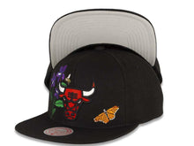 Load image into Gallery viewer, Chicago Bulls Mitchell & Ness NBA Snapback Black Crown/Visor Deafult Logo with Flowers/Butterfly Gray UV (State Flower)