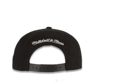 Load image into Gallery viewer, Chicago Bulls Mitchell & Ness NBA Snapback Black Crown/Visor Deafult Logo with Flags Gray UV (City Pride)