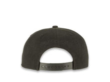 Load image into Gallery viewer, Mitchell & Ness Snapback Charlotte Hornets Blackout Pop Under Purple UV