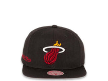Load image into Gallery viewer, Mitchell & Ness Snapback Miami Heat Team Color City Love