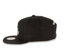 Load image into Gallery viewer, Mitchell & Ness Snapback Brooklyn Nets Black Crown Script Logo Sports Specialty Satin UV