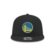 Load image into Gallery viewer, Golden State Warriors New Era NBA 9FIFTY 950 Snapback Cap Hat Black Crown/Visor Team Color Logo