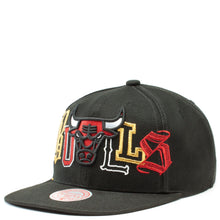 Load image into Gallery viewer, Chicago Bulls Mitchell & Ness NBA Snapback Cap Hat Black Crown/Visor Red/White/Metallic Gold Logo (Hype Type)