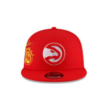 Load image into Gallery viewer, Atlanta Hawks New Era NBA 9FIFTY 950 Snapback Back Half Cap Hat Red Crown/Visor Team Color Logo
