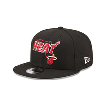 Load image into Gallery viewer, Miami Heat New Era NBA 9FIFTY 950 Snapback Cap Hat Black Crown/Visor Team Color Logo with State Map (Logo State)