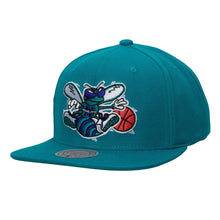 Load image into Gallery viewer, Charlotte Hornets Mitchell & Ness NBA Snapback Cap Hat Teal Crown/Visor Team Color Logo Green UV