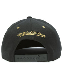 Load image into Gallery viewer, Chicago Bulls Mitchell & Ness NBA Snapback Cap Hat Black Crown/Visor Metallic Gold Logo (Fools Gold)