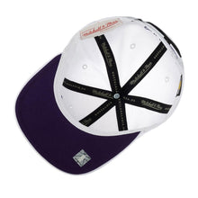 Load image into Gallery viewer, Los Angeles Lakers Mitchell & Ness NBA Snapback Cap Hat White Crown/Visor Purple/White Logo (White Out Team Color Pop)