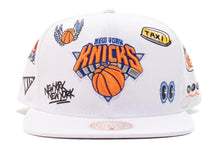 Load image into Gallery viewer, New York Knicks Mitchell & Ness NBA Han Drawn Snapback Cap Hat White Crown/Visor Team Color Logo With Multiple Patches