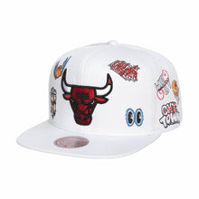 Load image into Gallery viewer, Chicago Bulls Mitchell & Ness NBA Hand Drawn Snapback Cap Hat White Crown/Visor Team Color Logo With Multiple Patches