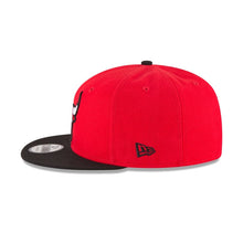 Load image into Gallery viewer, Chicago Bulls New Era NBA 9FIFTY 950 Snapback Cap Hat Red Crown Black Visor Team Color Logo
