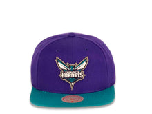Load image into Gallery viewer, Charlotte Hornets Mitchell & Ness NBA Snapback Cap Hat Purple Crown Teal Visor Team Color Logo
