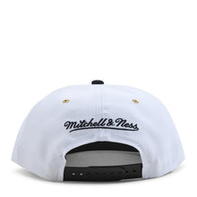 Load image into Gallery viewer, Chicago Bulls Mitchell & Ness NBA Snapback Cap Hat White Crown Black Visor Metallic Gold/Black Logo (White Gold Pop)