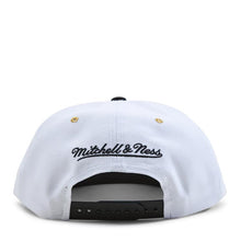 Load image into Gallery viewer, Los Angeles Lakers Mitchell & Ness NBA Snapback Cap Hat White Crown Black Visor Metallic Gold/Black Logo (White Gold Pop)