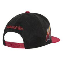 Load image into Gallery viewer, Miami Heat Mitchell & Ness NBA Team Insider Snapback Cap Hat Black Crown Red Visor Team Color Logo