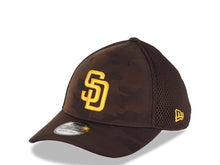 Load image into Gallery viewer, San Diego Padres New Era MLB 39THIRTY 3930 Flexfit Mesh Trucker Cap Hat Brown Camo Crown/Visor Yellow Logo
